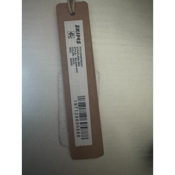 NWT Skims set of 3 Bra Size 32DDD. Get 3 for less than the $ of one - Picture 4 of 13